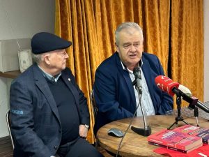 Presentación Servicios de Inteligencia en Centro de Mayores de Totana en Murcia