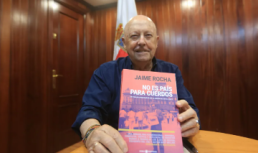 Jaime Rocha en la presentación de su obra No es País para Cuerdos